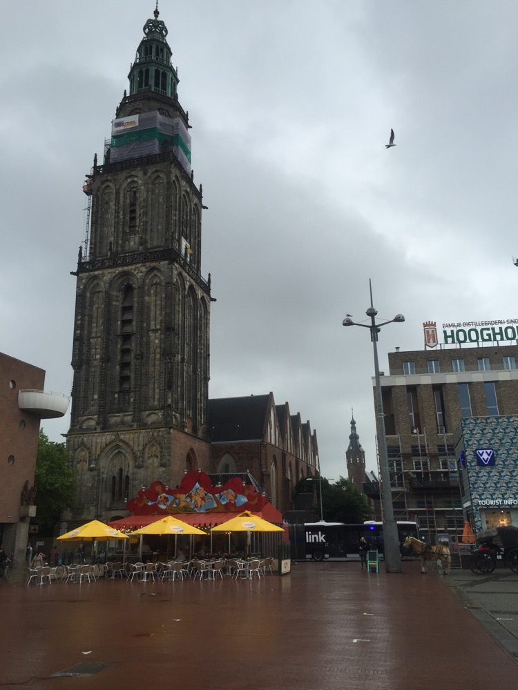 kerk en toeristinformatie Groningen